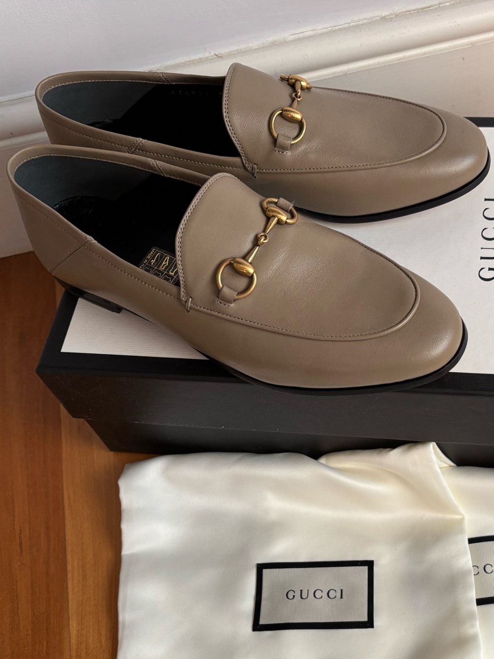 Gucci Jordan Taupe Leather Horsebit Loafers - size 37 - never worn!